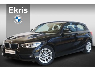 BMW 1 Serie 5-deurs 118i Executive Automaat Parking