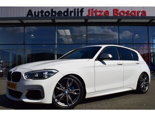 BMW 1-serie M135i 320pk Automaat M-Sport High Executive LED