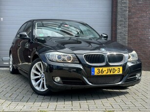 BMW 3-serie 320i Business Line AUT PDC Facelift