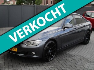 BMW 3-serie 320i High Executive AUT NAVI M