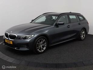 BMW 3-serie Touring 320i High Executive Van €32.450 voor €