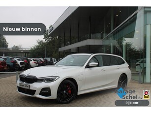 BMW 3 Serie Touring 330e M-Sport - Panoramadak -