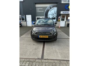 Fiat 500 Icon 42 kWh €16950,- /met subsidie €14950,-