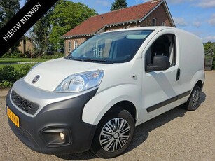 Fiat Fiorino 1.4i Benzine met Airco, Navigatie, Zijdeur