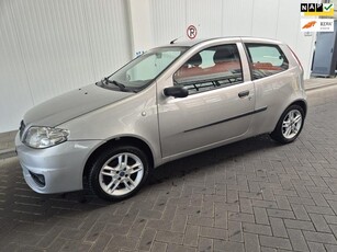 Fiat Punto 1.2/netto auto/ nieuwe APK