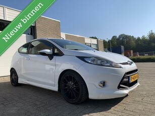 Ford Fiesta 1.25 Trend Sport ST-line look NWE APK Airco LED