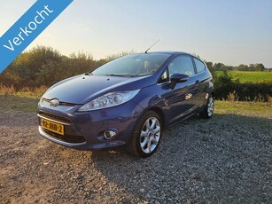 Ford Fiesta 1.6 Ghia Nieuwe APK!