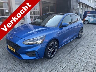 Ford Focus 1.0 EcoBoost ST Line Business Pano dak Navi