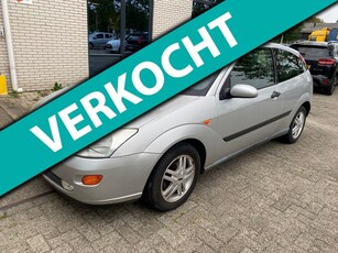 Ford Focus 1.6-16V Trend / EERSTE EIGENAAR / APK / AIRCO /