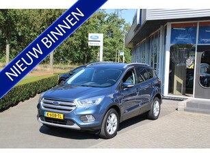 Ford Kuga 1.5 EcoBoost 150pk Titanium TREKHAAK WINTERPACK