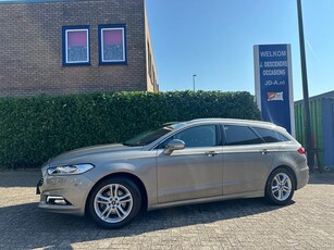 Ford Mondeo Wagon 1.5 Titanium Navigatie, Camera, Cruise C