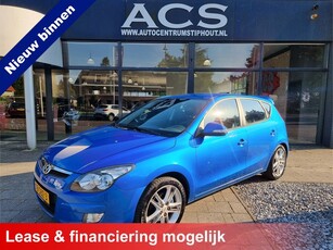 Hyundai i30 2.0i i-Catcher 143pk Leder Climate