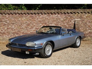 Jaguar XJ-S 5.3 V12 Convertible In the shade of Arctic