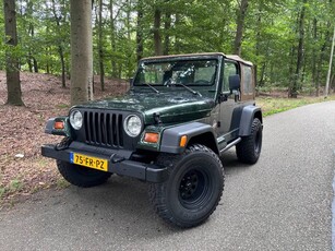 Jeep Wrangler TJ 4.0 SAHARA EDITION handgeschakeld