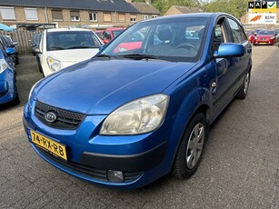 Kia Rio 1.4 L