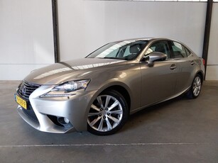 Lexus IS 300h XENON LED HALF LEER NAVI CRUISE ECC