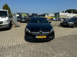 Mercedes-Benz A-klasse 180 Business Solution AMG