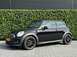 Mini 1.6 Cooper Westminster CLIMATE, XENON, CRUISE