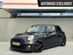 Mini Mini 1.5 Cooper Business / S- uitvoering / 149PK