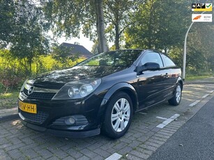 Opel Astra GTC 1.4 Executive airco,met nap