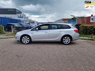 Opel Astra Sports Tourer 1.4 Cosmo/NAVI/CRUISE/AIRCO/LEES