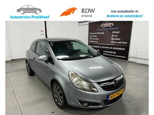 Opel Corsa 1.4-16V '111' Edition AIRCO / NAP / LM VELGEN