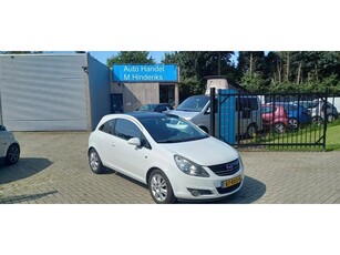 Opel Corsa 1.4-16V Business Airco navi lmv