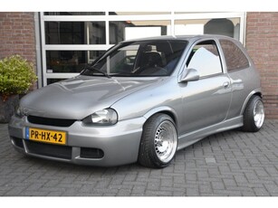 Opel Corsa 1.4i-16V Sport Modified Edition