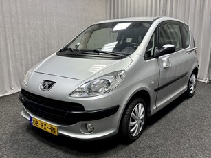 Peugeot 1007 1.4 Gentry Airco Boekjes (bj 2005)