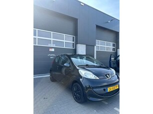 Peugeot 107 1.0-12V XR EVNTL NIEUWE APK