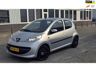 Peugeot 107 1.0-12V XS/ABS/Elektrische ramen/APK!