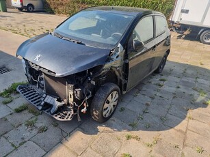 Peugeot 108 1.0 e-VTi Active AUTO VOOR SLOOP MOTOR STUK ZIE