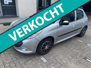 Peugeot 206 + 1.1 XR / APK / NAP / 5DRS / GOED ONDERHOUDEN