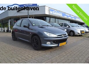 Peugeot 206 1.4 Forever (bj 2008)