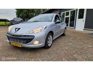 Peugeot 206 + 1.4 XS 5 deurs / Cruise / Airco / Trekhaak