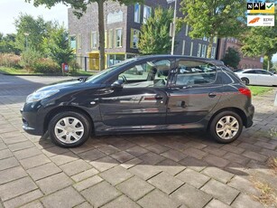 Peugeot 206 + 1.4 XS