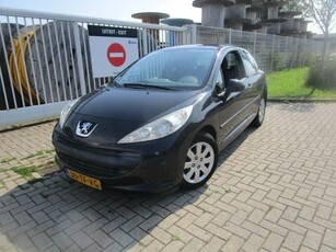 Peugeot 207 1.4-16V X-line (bj 2006)