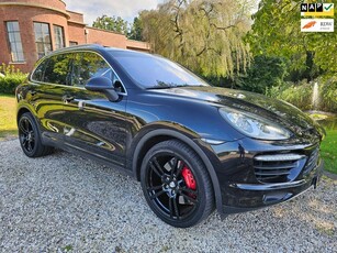 Porsche Cayenne 4.8 Turbo XENON/dak/21