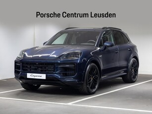 Porsche Cayenne E-Hybrid (bj 2024, automaat)