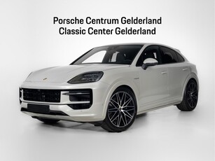 Porsche Cayenne E-Hybrid Coupé (bj 2024, automaat)