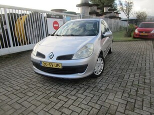 Renault Clio 1.2-16V Expression (bj 2006)