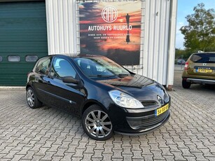 Renault Clio 1.4-16V Business Line zondag op afspraak