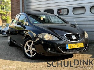 Seat Leon 1.6 Reference DAKRAAMAIRCOELEKTRISCHE RAMEN