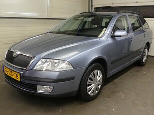 Skoda Octavia Combi 1.6 Amb - Airco - Cruise Control -