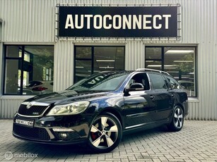 Skoda Octavia Combi 2.0 TFSI RS. NAVI, LEDER, CRUISE