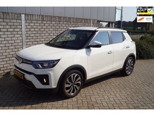 SsangYong Tivoli 1.5 T-GDI 2WD Quartz 163PK Navi Camera Half Leder Stoel/Stuur Verw Clima Cruise Apple Carplay 2x PDC LMV18 Trekh