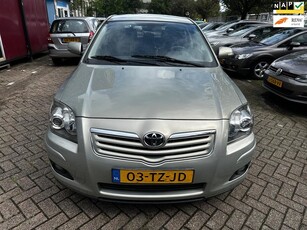 Toyota Avensis 1.8 VVTi Luna