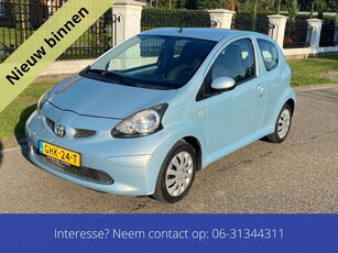 Toyota Aygo 1.0-12V Access Nieuwe Apk Airco (bj 2006)