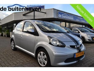 Toyota Aygo 1.0-12V + (bj 2006)