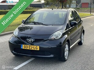 Toyota Aygo 1.0-12V + NAP 5Deurs Stuurbekrachtiging